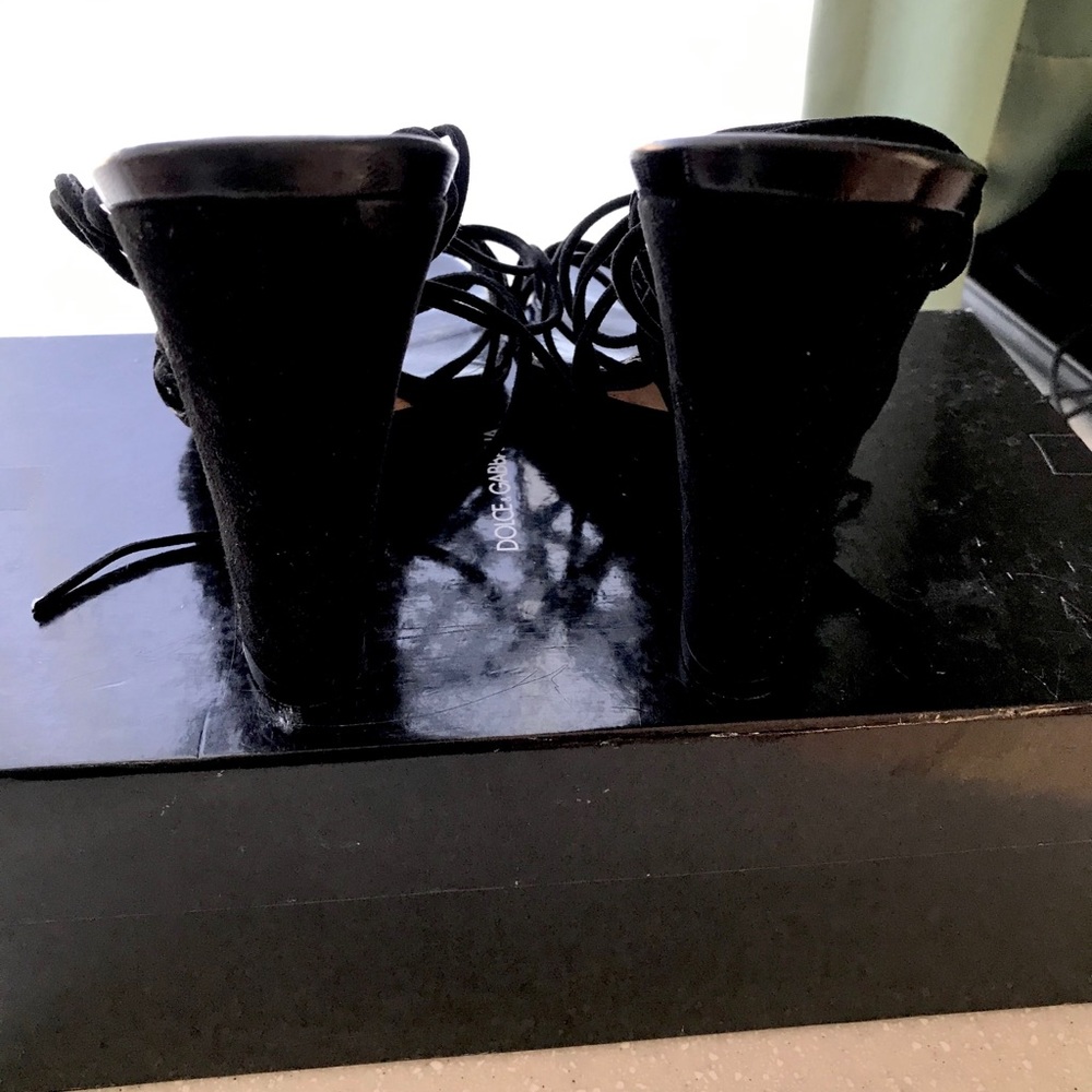 ✨SOLD✨Dolce & Gabbana strappy heels - Picture 4 of 10